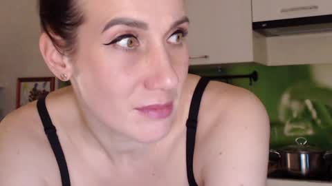 Snapshot of alessandra_foxy chatting on 02.10.25 Sandra online show from 02.10.25