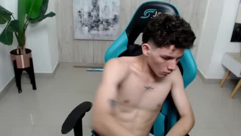 Snapshot of alessandrith104266 chatting on 12.26.24 alessandrith104266 online show from 12.26.24