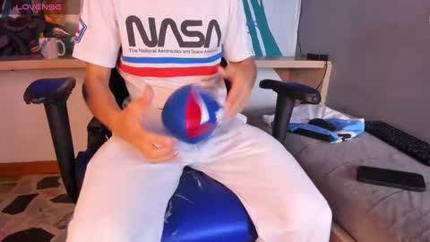 Snapshot of alessandro_dybala chatting on 12.27.24 Alessandro Dybala online show from 12.27.24