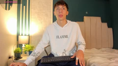 Snapshot of alessandro_dybala chatting on 12.30.24 Alessandro Dybala online show from 12.30.24