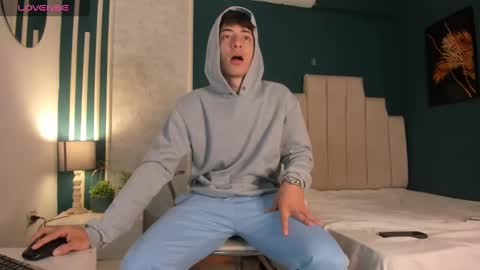 Snapshot of alessandro_dybala chatting on 01.05.25 Alessandro Dybala online show from 01.05.25