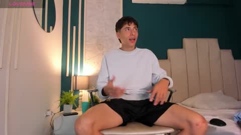 Snapshot of alessandro_dybala chatting on 01.17.25 Alessandro Dybala online show from 01.17.25