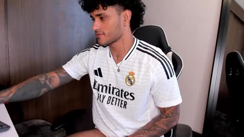 Alessandro Vanni online show from 01.12.25