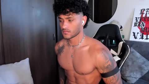 Alessandro Vanni online show from 09.28.25