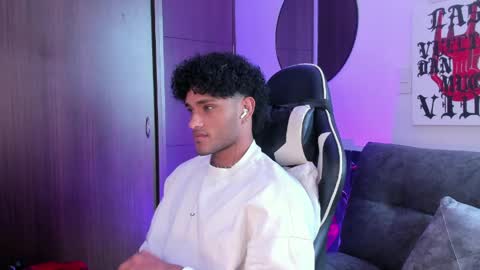 Alessandro Vanni online show from 04.18.26