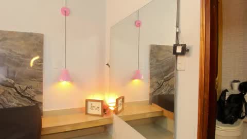 Alessia  online show from 10.15.25