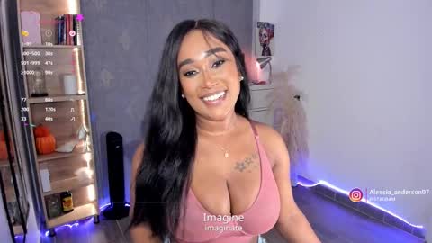 Snapshot of alessia_anderson07 chatting on 10.25.25 Yy online show from 10.25.25