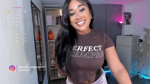 Snapshot of alessia_anderson07 chatting on 10.31.25 Yy online show from 10.31.25