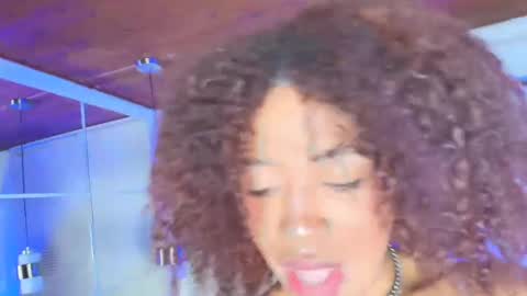 Snapshot of alessia_moon1 chatting on 09.24.25 Alejandra online show from 09.24.25