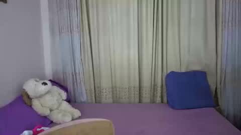Alessia cruz online show from 09.19.25