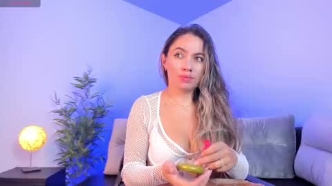 Alessia  Everyday From 0530 to 1430 Col Time online show from 02.18.25