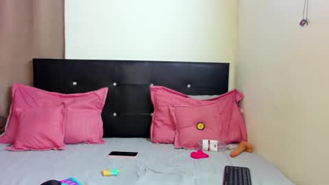 Snapshot of alessia_villa_ chatting on 05.15.26 alessia_villa_ online show from 05.15.26