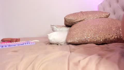 Snapshot of alessiabaum18 chatting on 12.18.24 CATA online show from 12.18.24