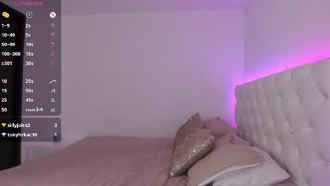 Snapshot of alessiabaum18 chatting on 01.29.25 CATA online show from 01.29.25