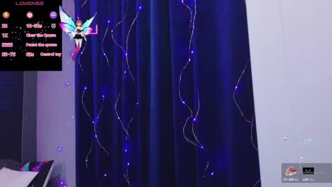 Snapshot of alessiacroft chatting on 10.14.25 alessiacroft online show from 10.14.25