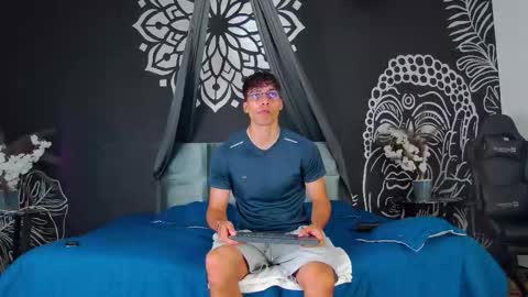 Alessio online show from 12.21.25