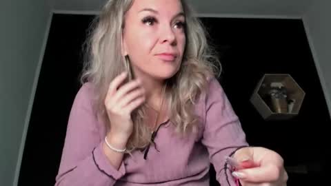 Snapshot of alesys69 chatting on 11.08.25 alesys69 online show from 11.08.25