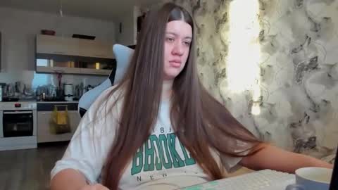 Aletta Oushen online show from 11.20.25