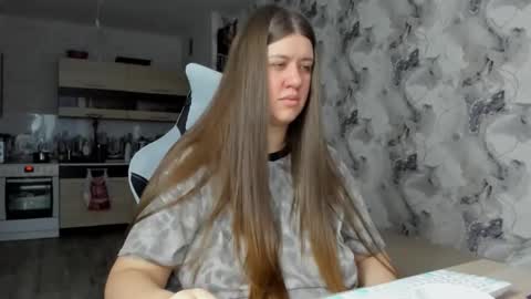 Aletta Oushen online show from 11.21.25