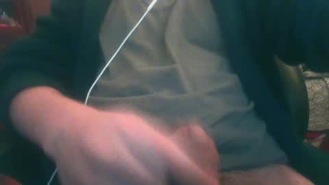 Snapshot of alevil_97 chatting on 03.19.26 Alejo online show from 03.19.26