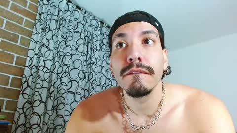 Snapshot of aleviz chatting on 02.15.26 aleviz online show from 02.15.26