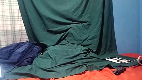 Snapshot of alex000w42394 chatting on 12.29.24 alex000w42394 online show from 12.29.24