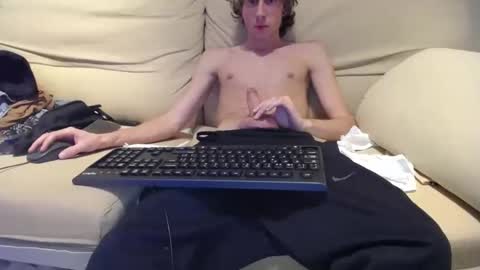 Snapshot of alex383i chatting on 10.14.25 alex383i online show from 10.14.25