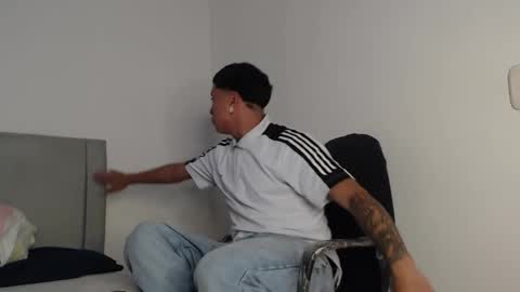 Owen online show from 04.11.26