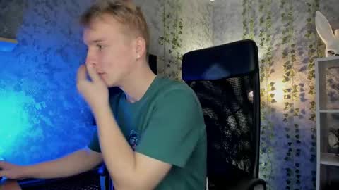 your Alex online show from 10.05.25