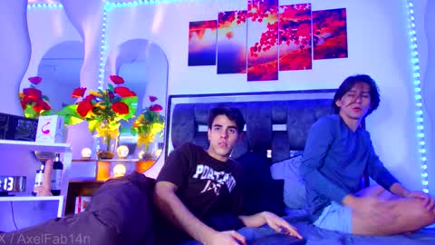 sneider online show from 10.13.25