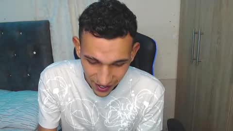 Snapshot of alex_diorrr chatting on 01.10.25 Alex online show from 01.10.25