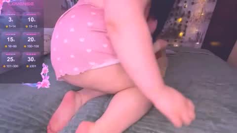 Snapshot of alex_dreams_ chatting on 10.14.25 Alex online show from 10.14.25