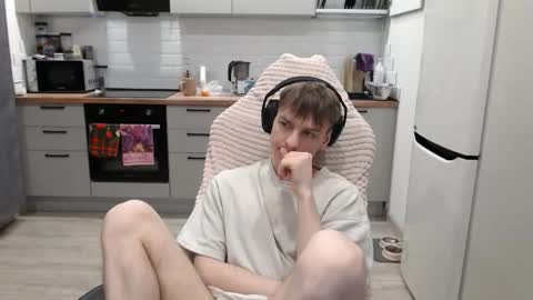 Snapshot of alex_gotcha chatting on 01.16.26 Alex online show from 01.16.26