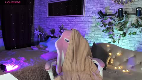 alex_howell online show from 01.10.25