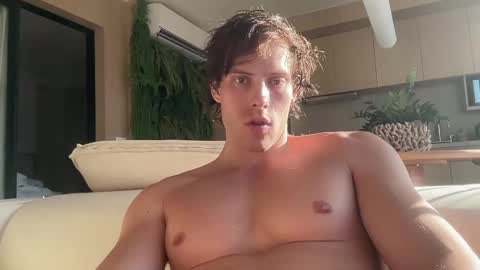 Snapshot of alex_islive chatting on 05.05.26 Alex Stone online show from 05.05.26