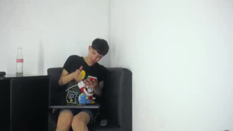Snapshot of alex_it0 chatting on 05.12.26 alex_it0 online show from 05.12.26