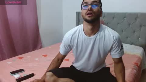 alex_jus1 online show from 01.04.25