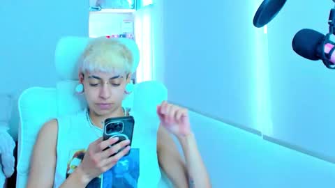 Residente0xxx online show from 11.24.25