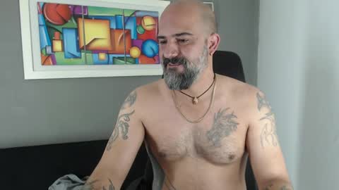 Snapshot of alex_saints_ce chatting on 02.17.25 Alex Saints online show from 02.17.25