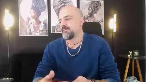 Snapshot of alex_saints_ce chatting on 09.25.25 Alex Saints online show from 09.25.25