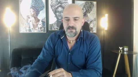 Snapshot of alex_saints_ce chatting on 10.15.25 Alex Saints online show from 10.15.25