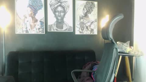 Snapshot of alex_saints_ce chatting on 11.13.25 Alex Saints online show from 11.13.25