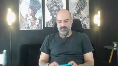 Snapshot of alex_saints_ce chatting on 05.06.26 Alex Saints online show from 05.06.26