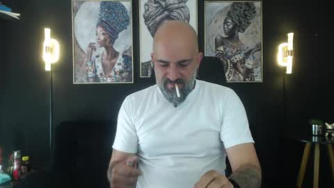 Snapshot of alex_saints_ce chatting on 05.20.26 Alex Saints online show from 05.20.26