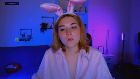 Snapshot of alexa_night_ chatting on 10.08.25 alexa_night_ online show from 10.08.25