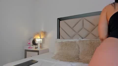 alexa_tobar online show from 10.12.25