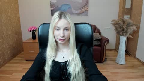 Alexa Woods online show from 09.11.25