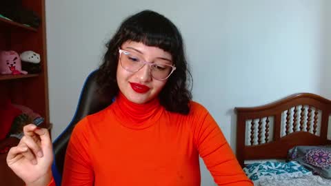 Alexandra 3 online show from 10.31.25