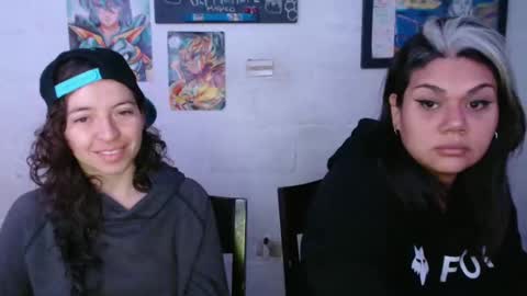 Snapshot of alexablu3 chatting on 10.04.25 Alexa Blu3 online show from 10.04.25