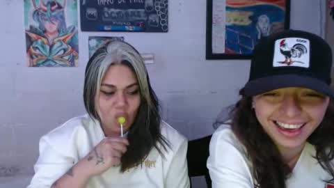 Snapshot of alexablu3 chatting on 10.21.25 Alexa Blu3 online show from 10.21.25